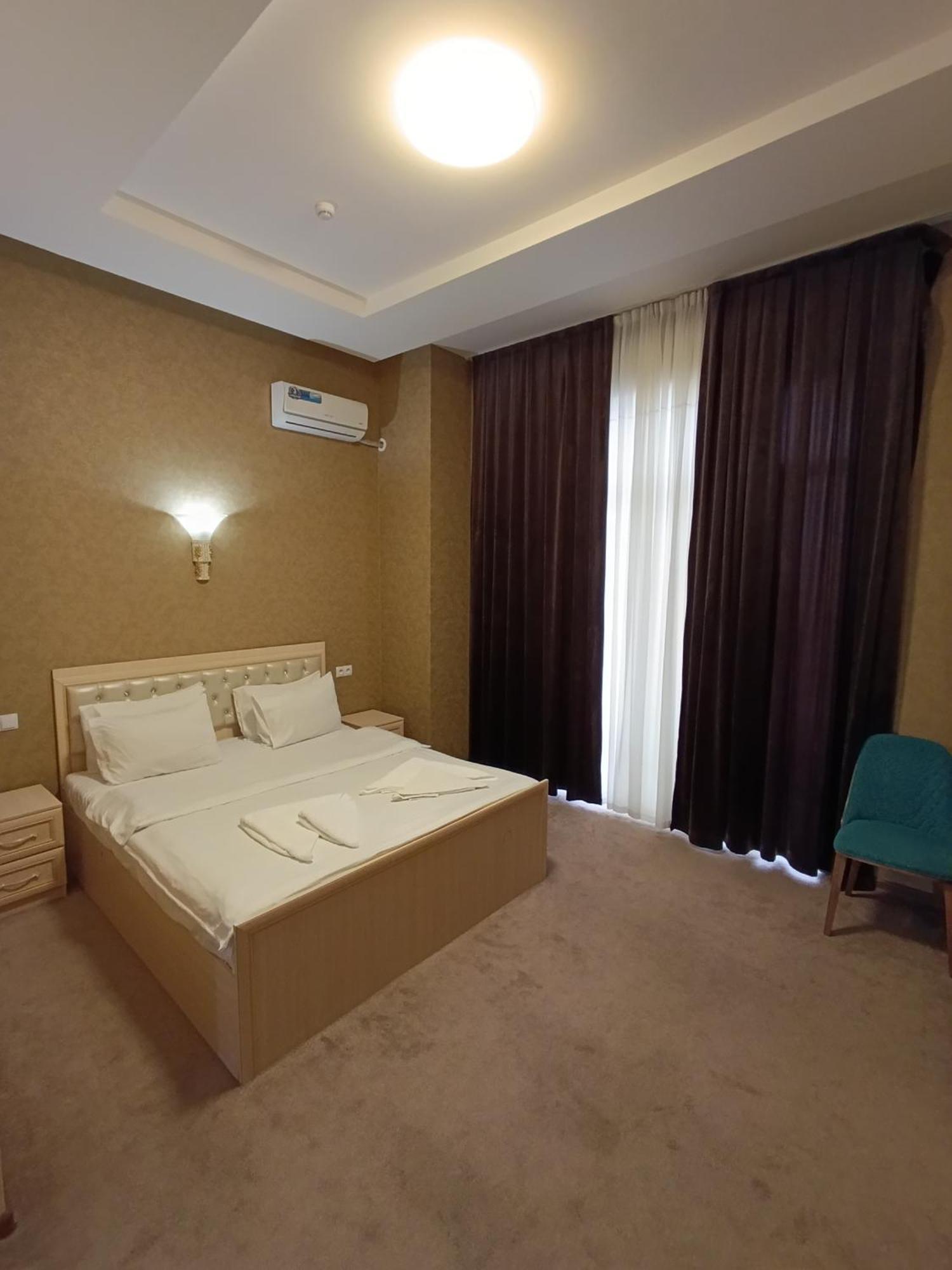 Grand Caravan Tashkent Exterior photo